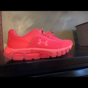 Women’s Nike HOVR reflective running shoes